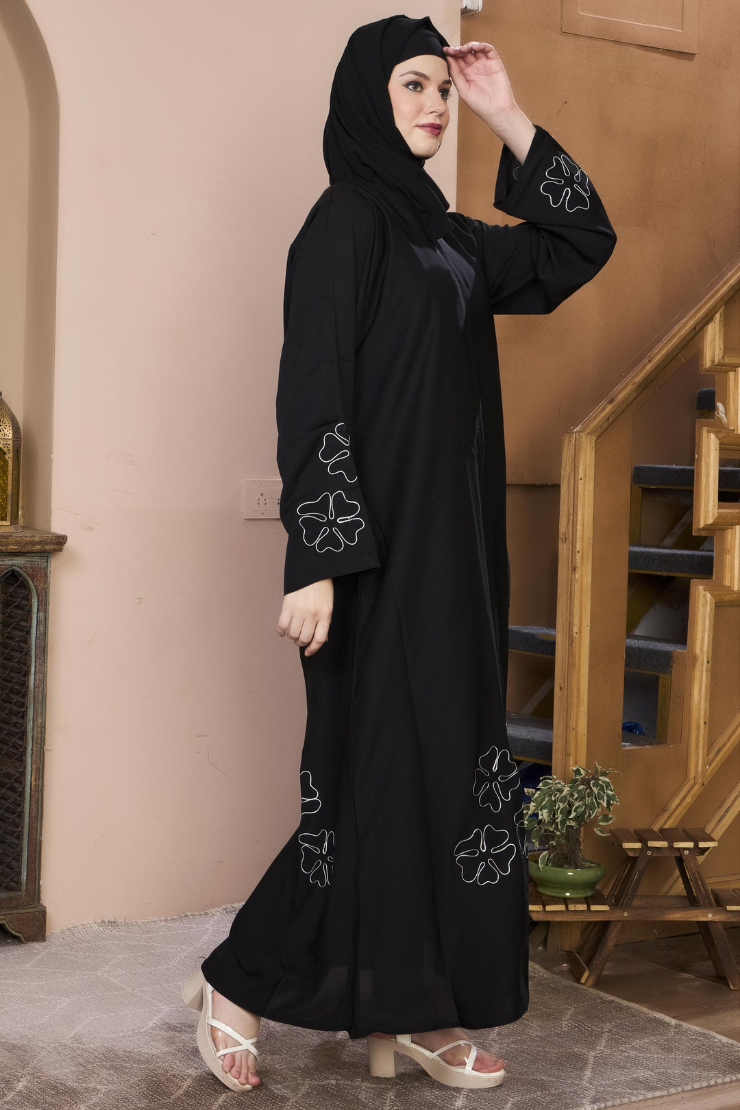 Black Floral Outline Abaya