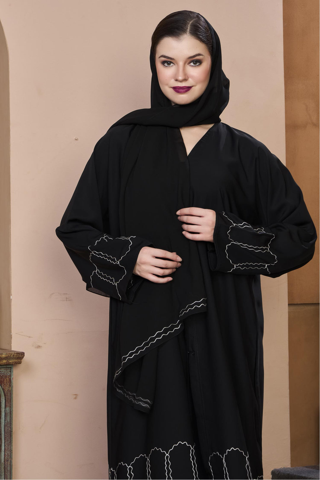 Black Wave Embroidery Abaya