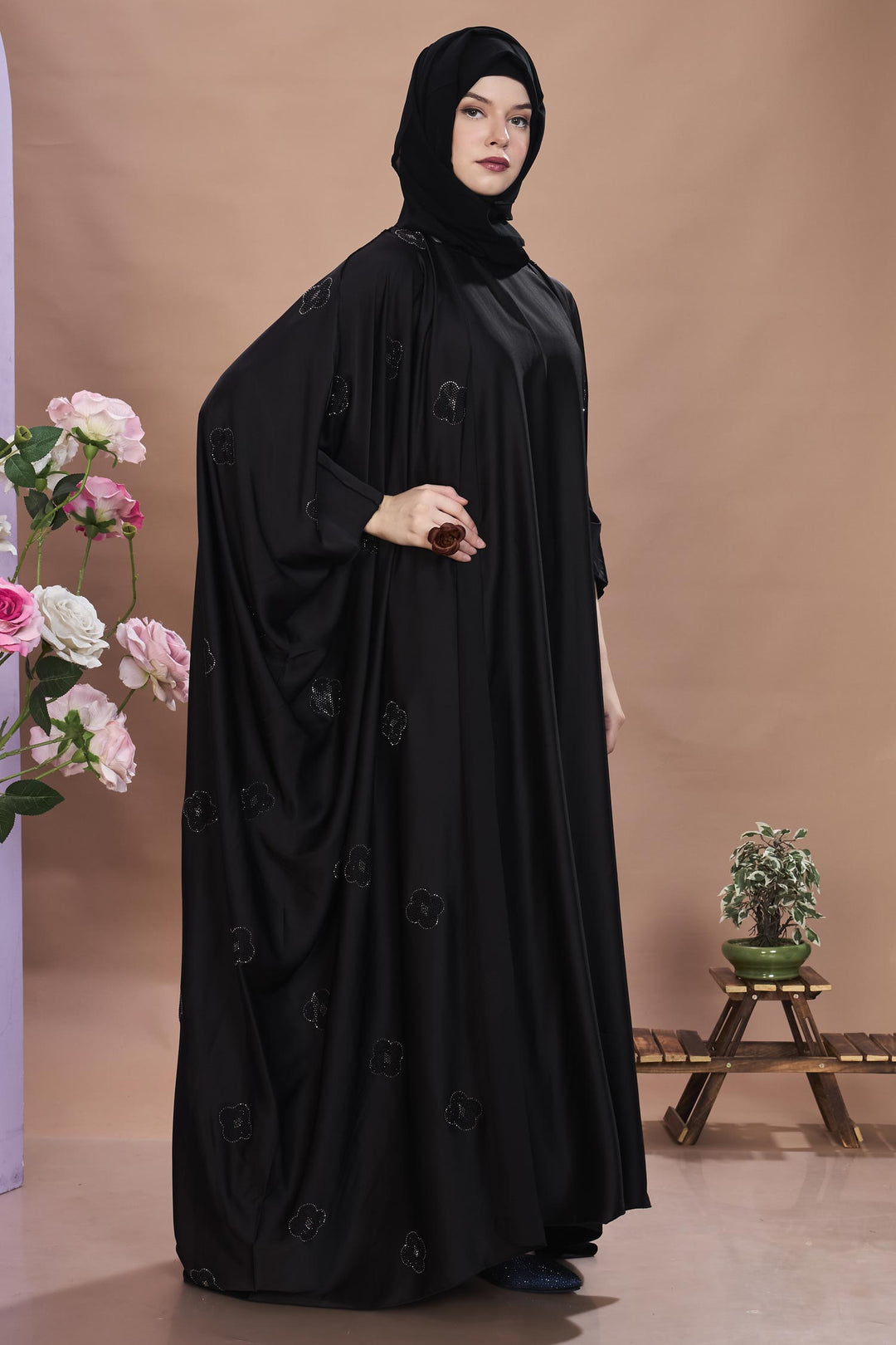 Zahra – Floral Elegance Cape Abaya