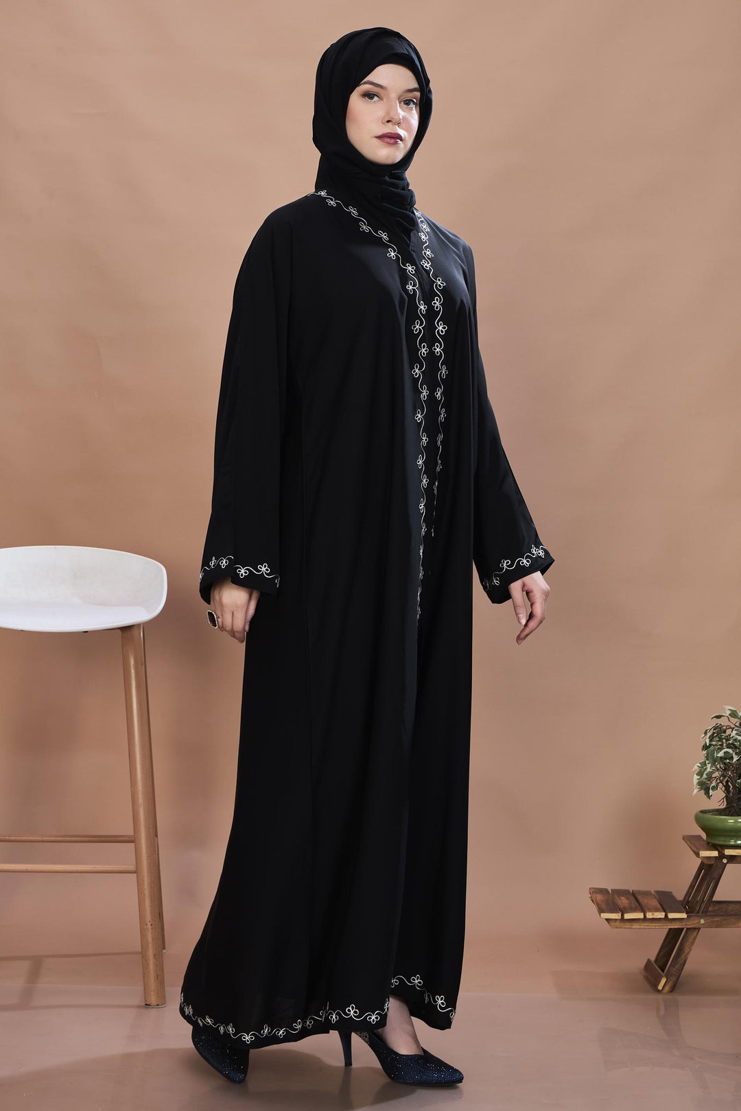 Black Swirl Embroidery Abaya